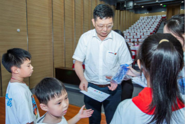 精准效劳共建家园，解决刚需心怀感恩——尊龙凯时智能首期职工子女暑期托管班圆满结班